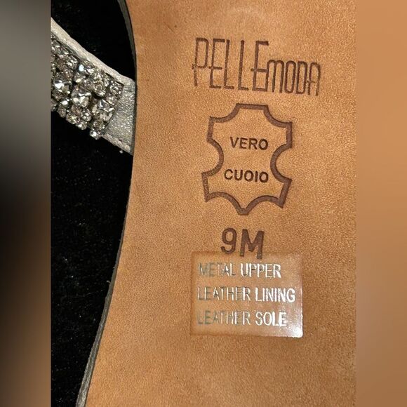 Pelle Moda Women's Crystal Bling Thong Leather Sandals – Size 9 - Picture 5 of 13